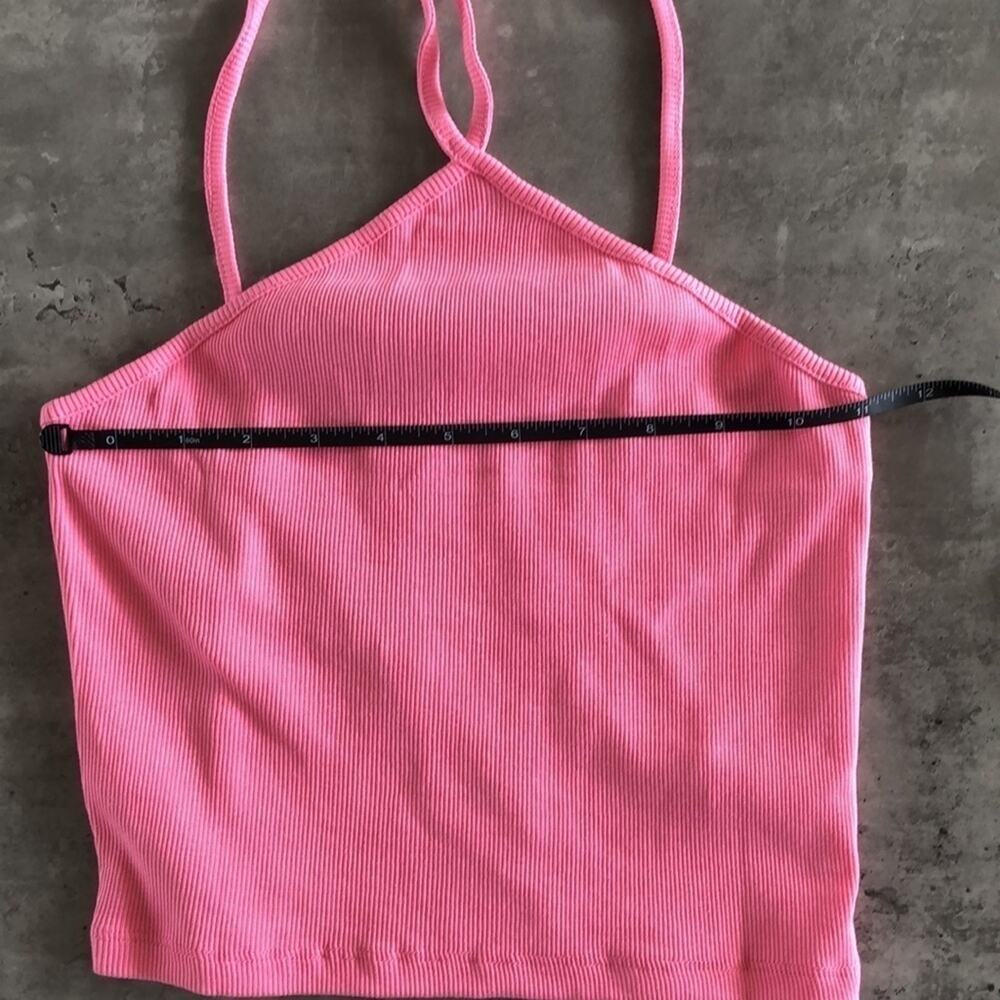 Pink Ribbed Cropped Halter Top - Large - Picture 5 of 8
